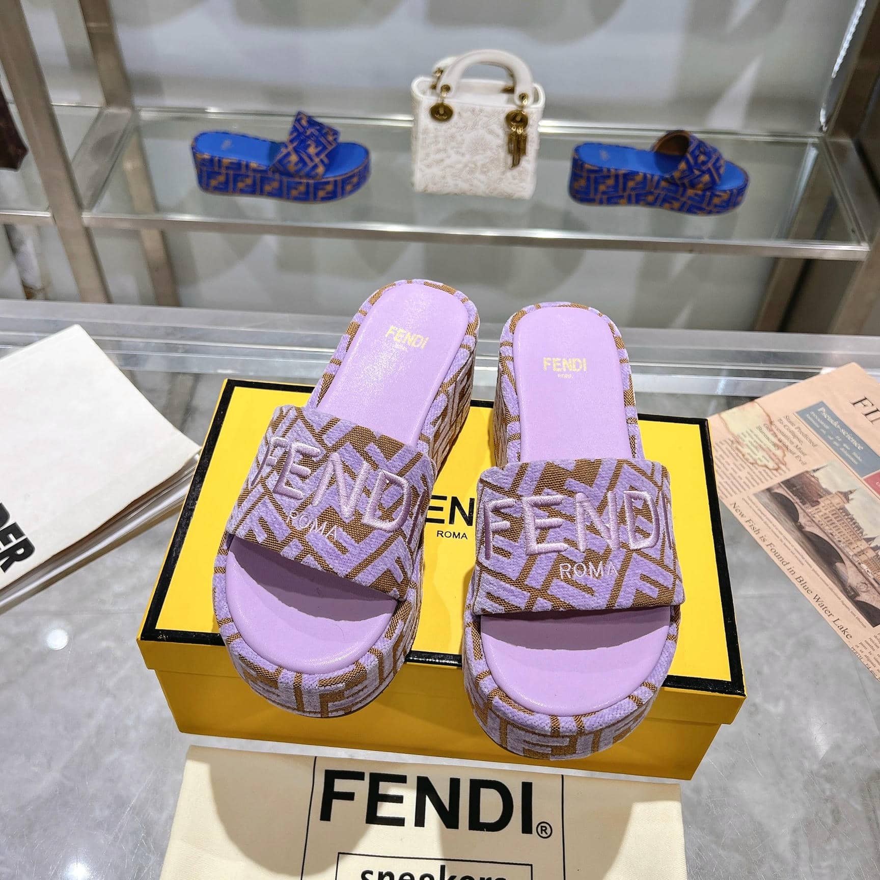 Fendi Slipper-31
